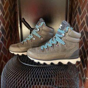 Sorel kinetic conquest boot